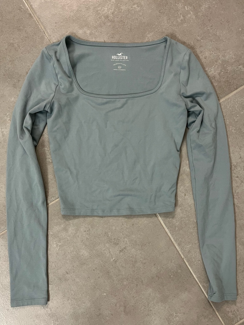 Hollister long sleeve square neck top. Size xxs.